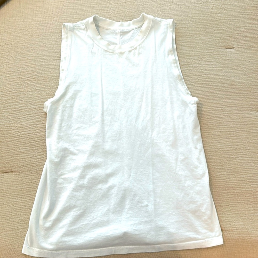 Lululemon tank